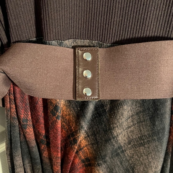 Signature Brown Dress with Plaid Bottom Size 2XL - Picture 3 of 5